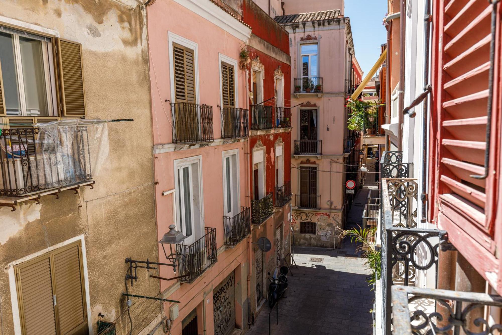 Onlyrooms II - Old Town & Typical Food Cagliari Exteriör bild